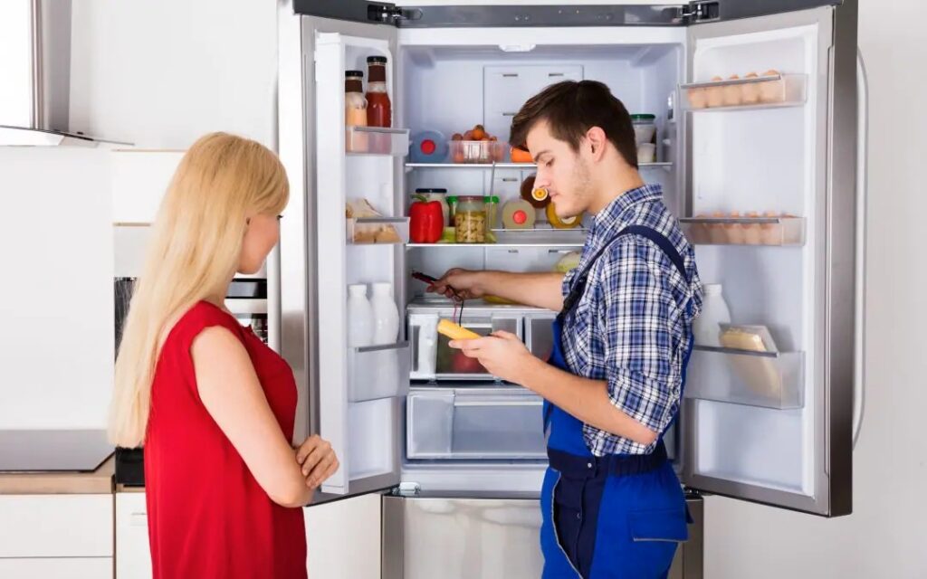 What to look for in a reliable refrigerator repair service