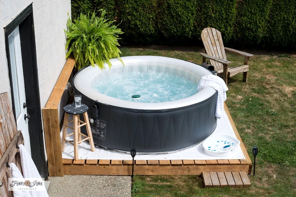 How to Choose the Best Insulated Hot Tub for Fall